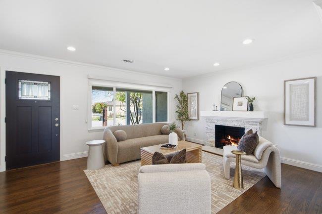 1150 Junipero Avenue