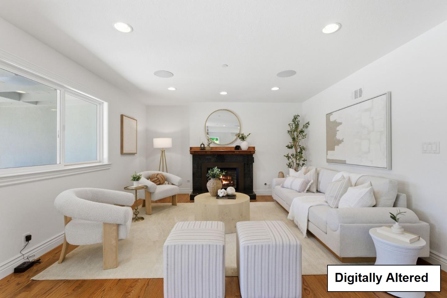 953 West Cardinal Drive