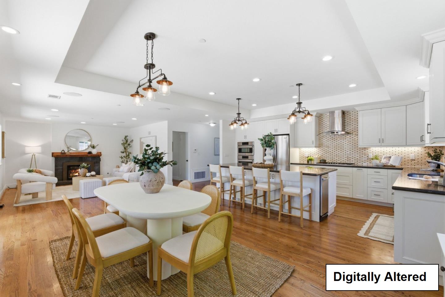 953 West Cardinal Drive