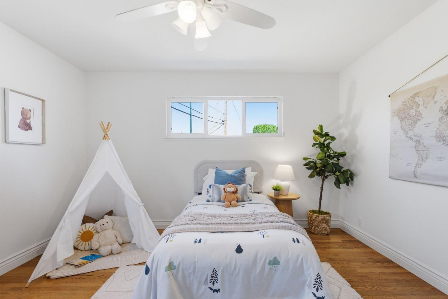 953 West Cardinal Drive