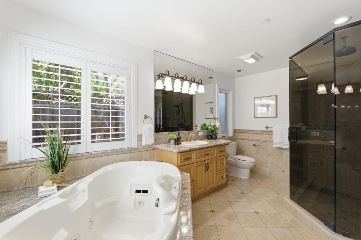 953 West Cardinal Drive