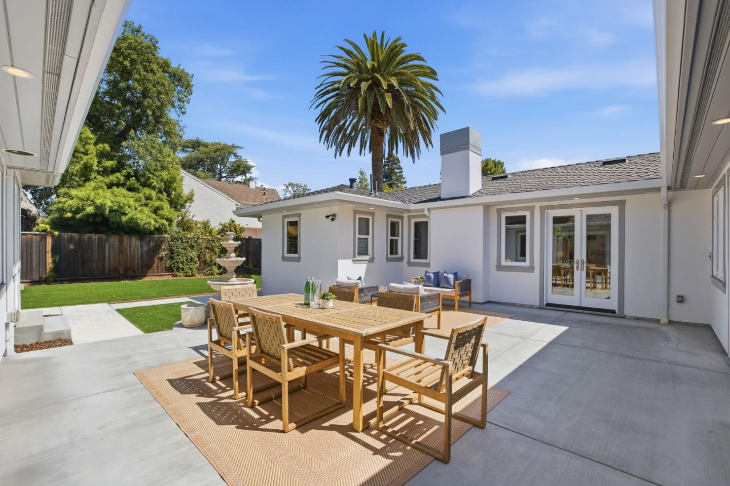 862 Blandford Boulevard
