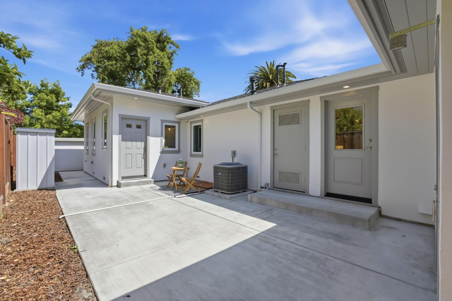 862 Blandford Boulevard