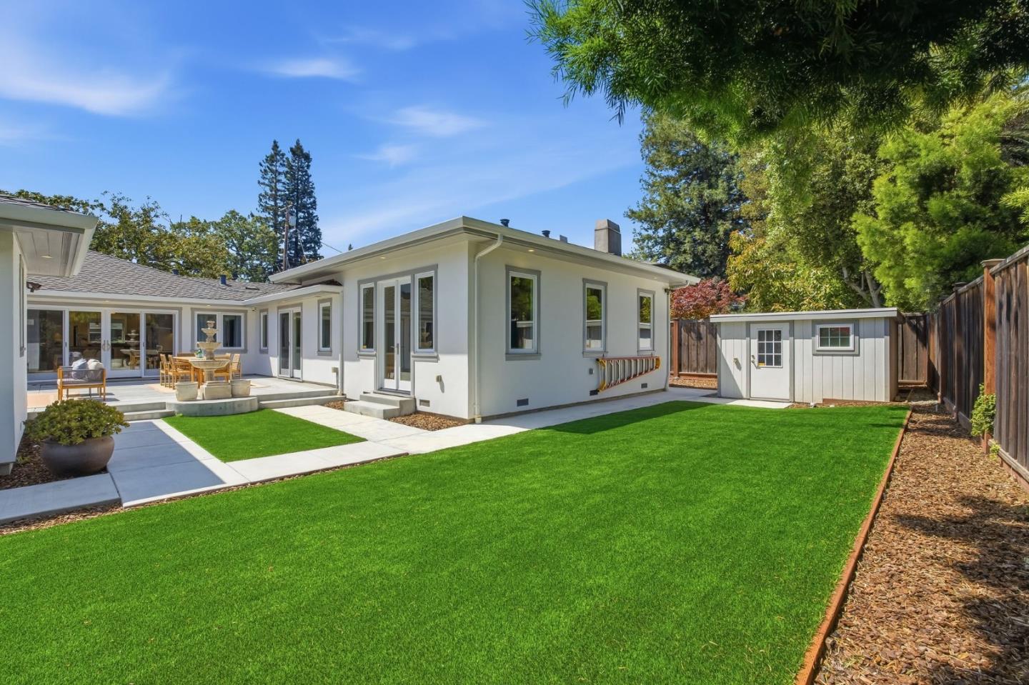 862 Blandford Boulevard