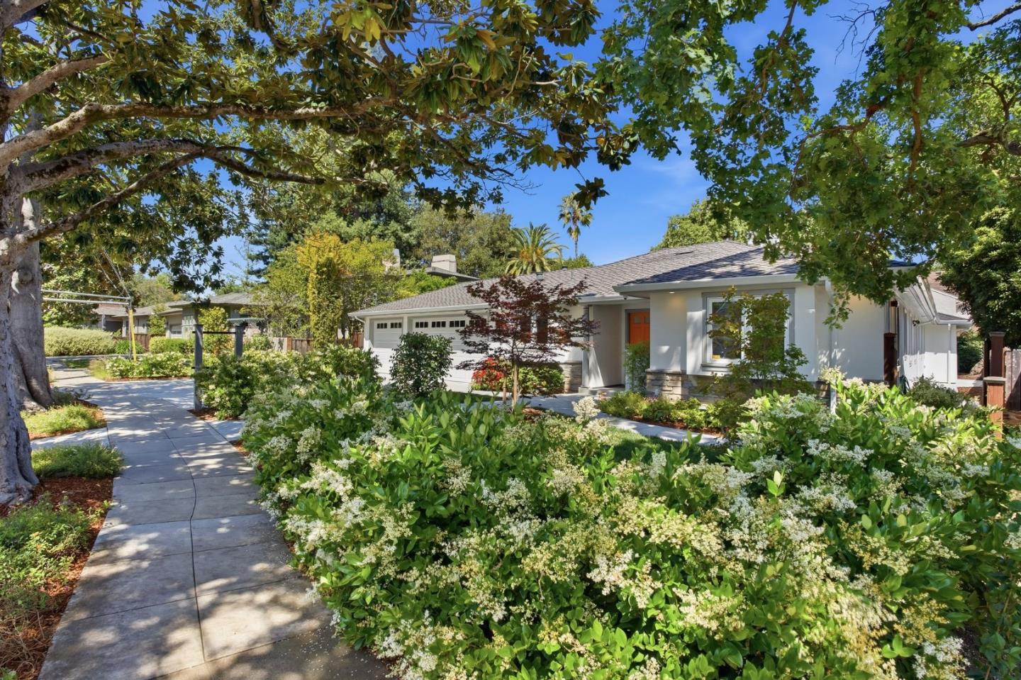 862 Blandford Boulevard