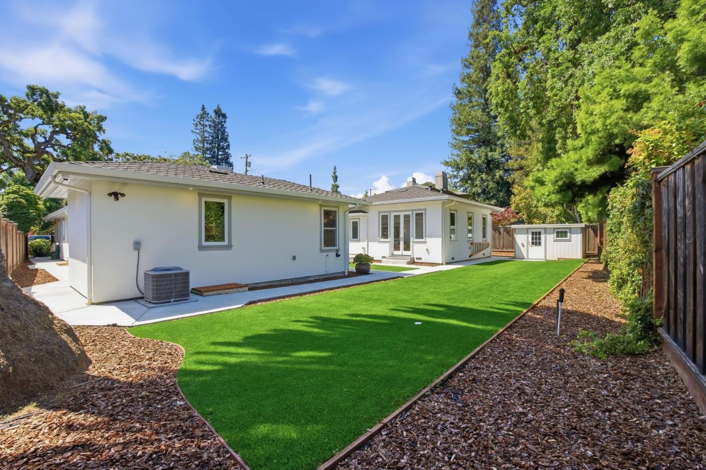 862 Blandford Boulevard