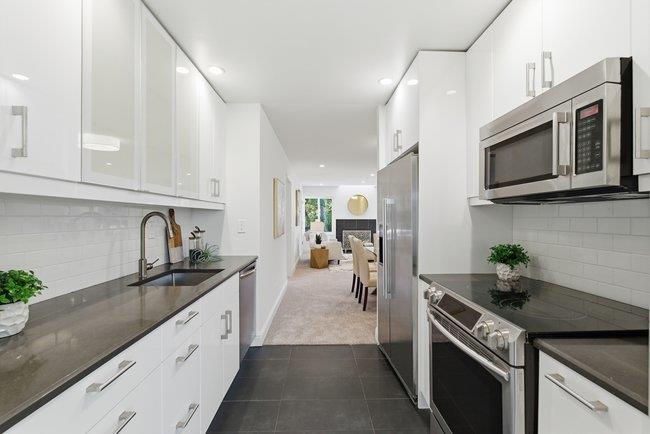 4016 Farm Hill Boulevard 308