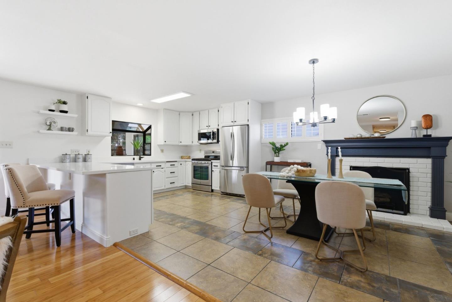 7516 Shady Hollow Drive