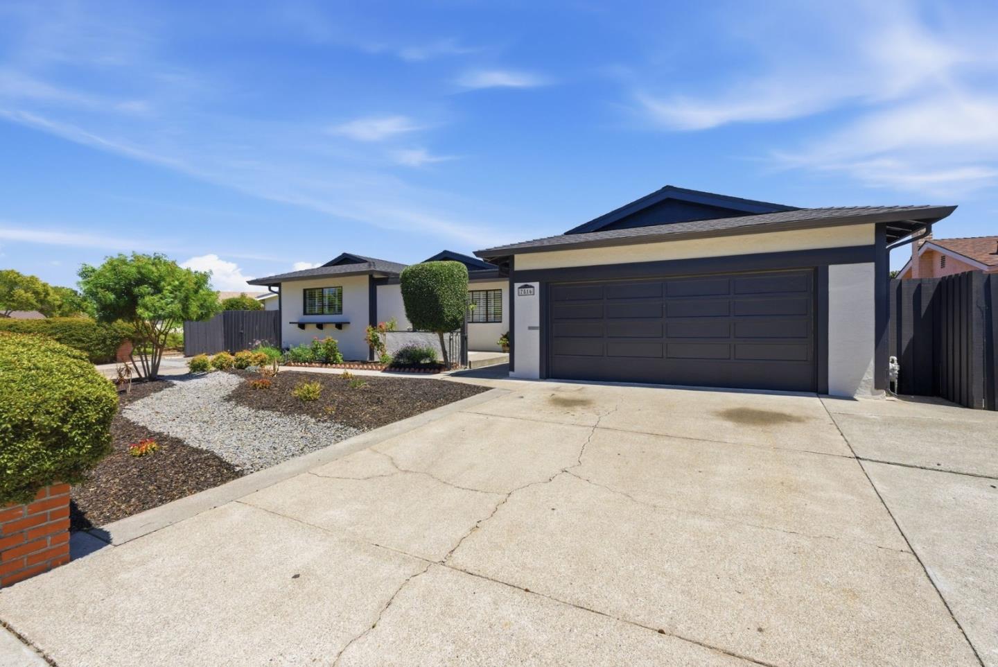 7516 Shady Hollow Drive