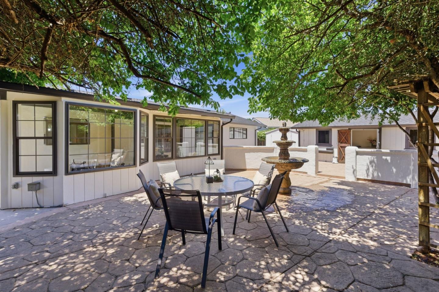 7516 Shady Hollow Drive
