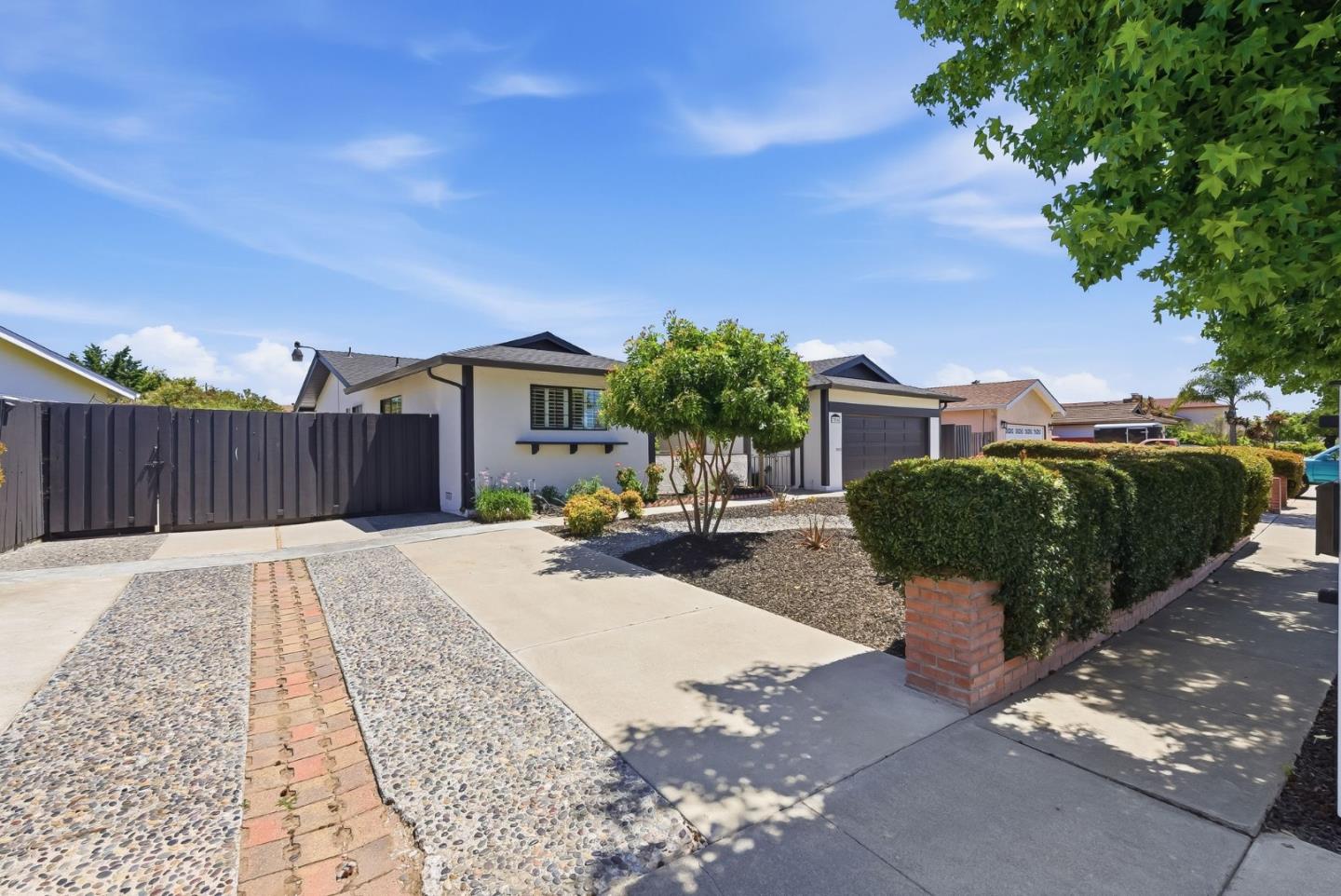 7516 Shady Hollow Drive