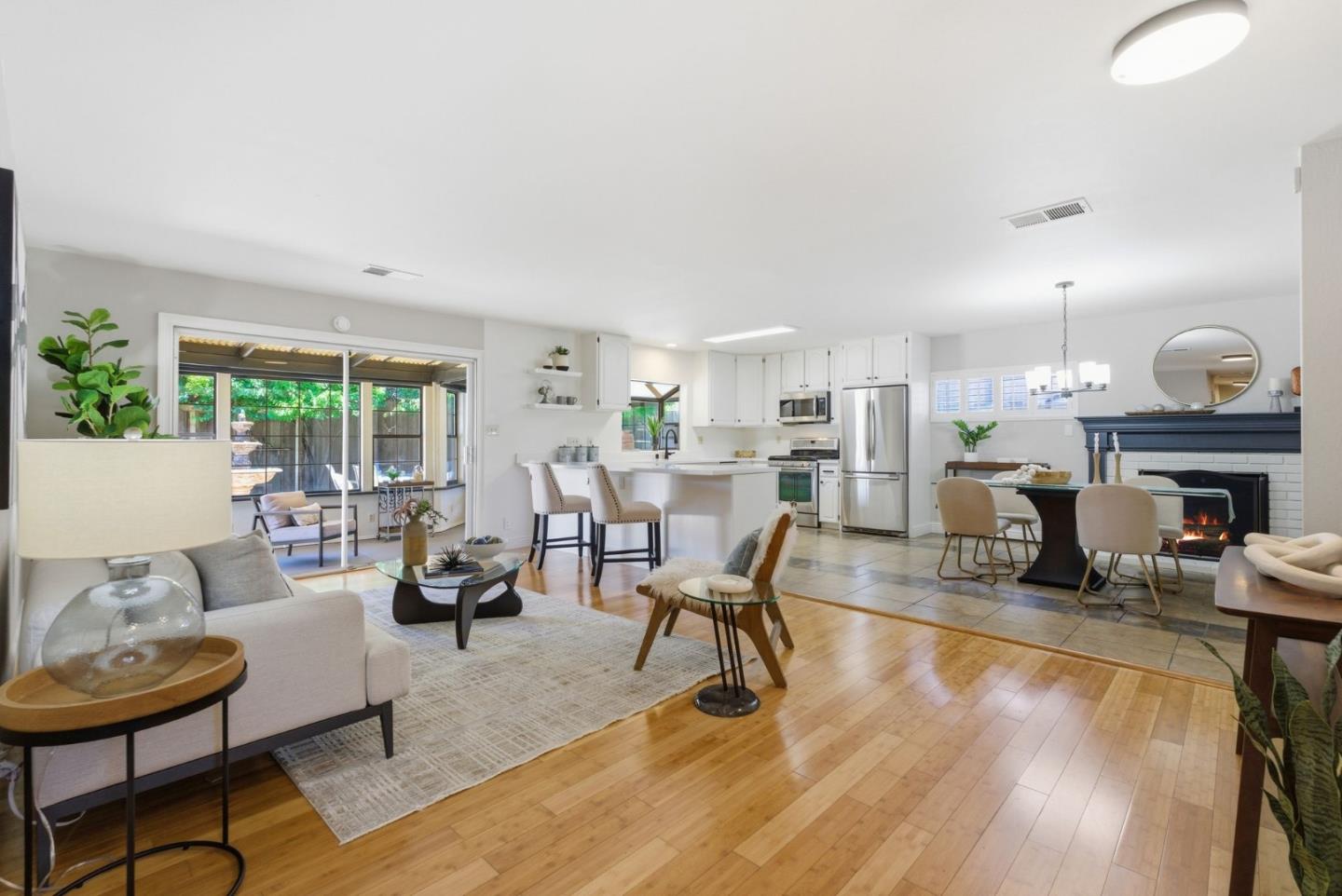 7516 Shady Hollow Drive