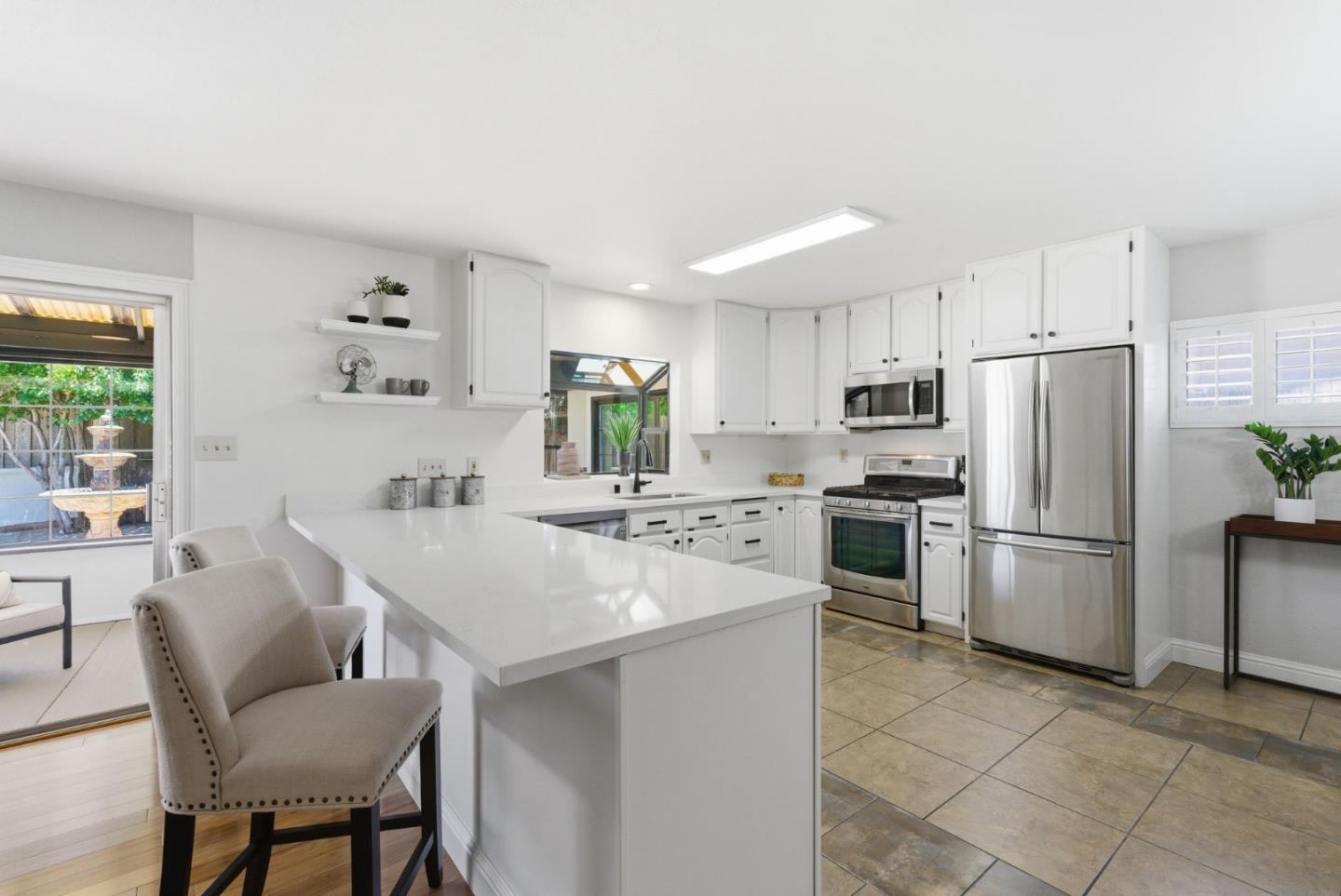 7516 Shady Hollow Drive