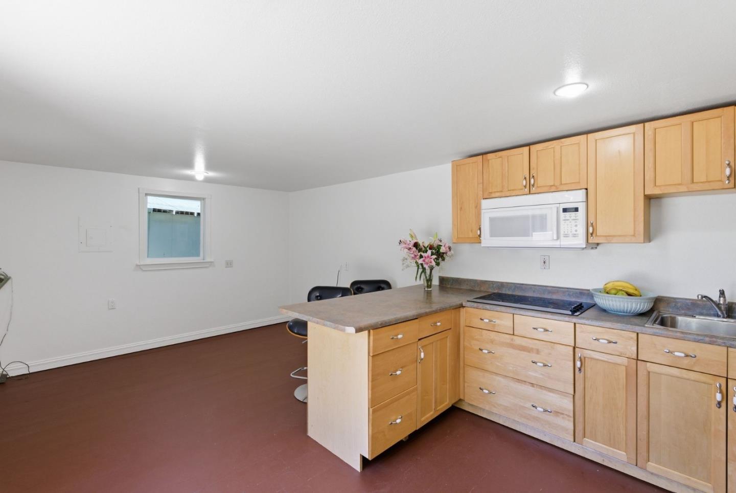 7516 Shady Hollow Drive
