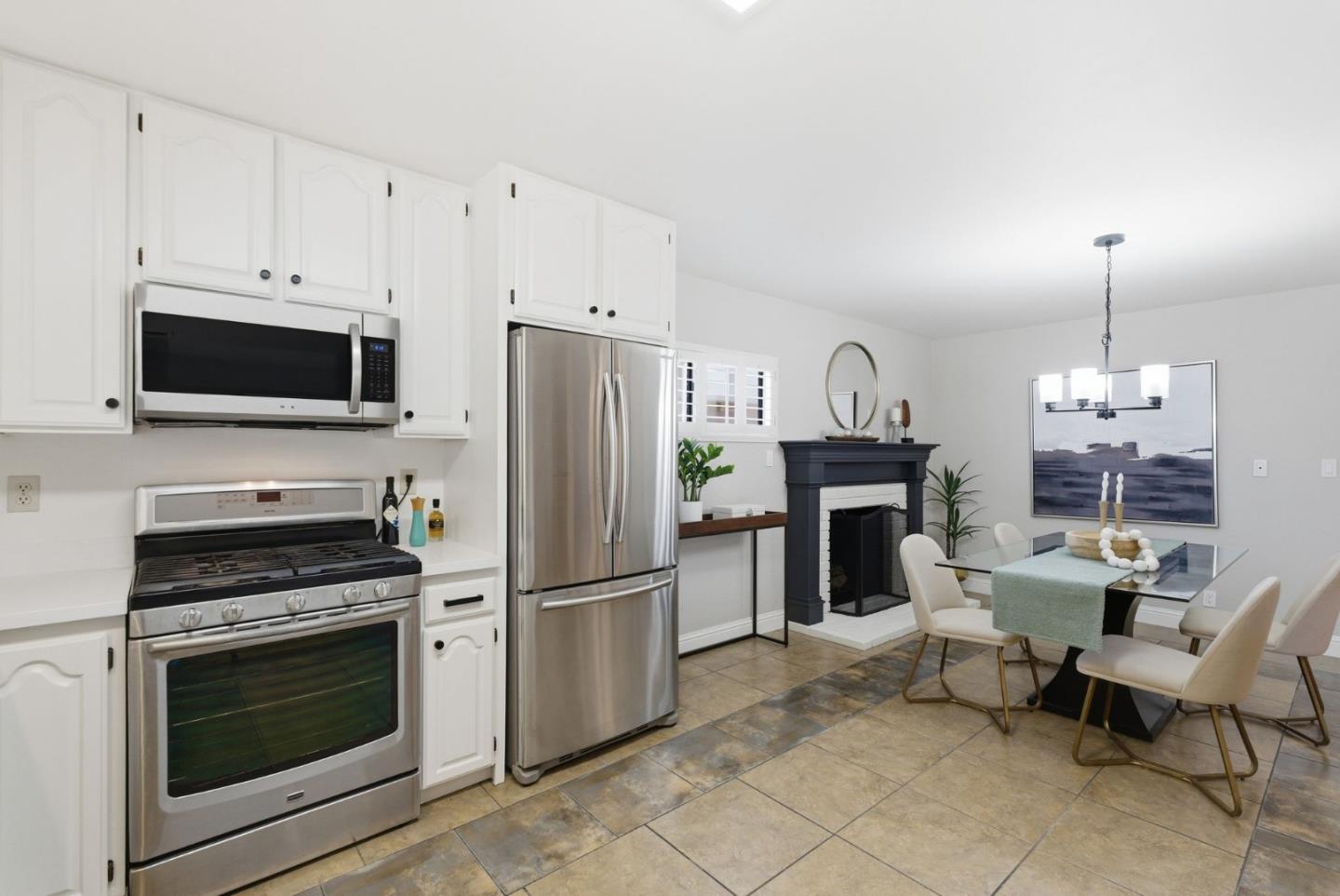 7516 Shady Hollow Drive