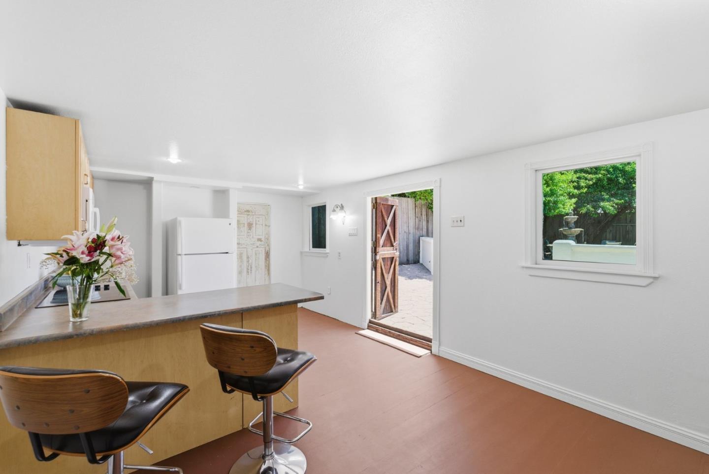 7516 Shady Hollow Drive