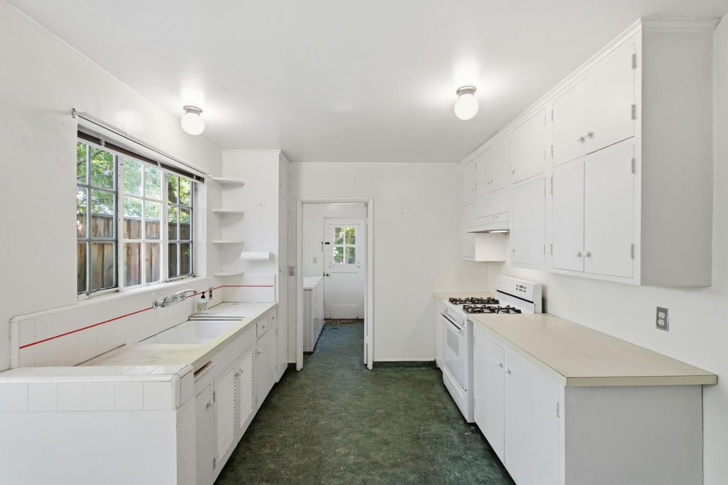 765 Edgewood Road
