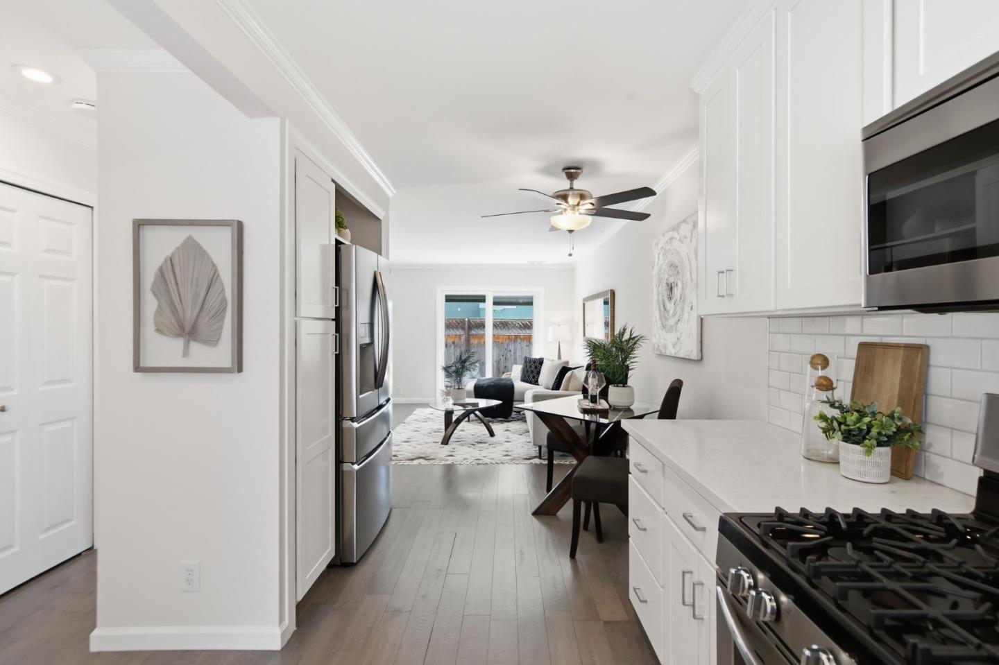 445 Oak AVE