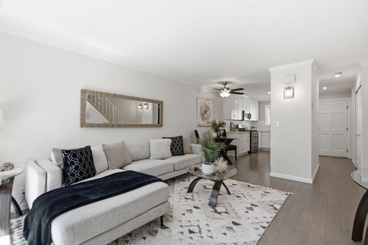 445 Oak AVE
