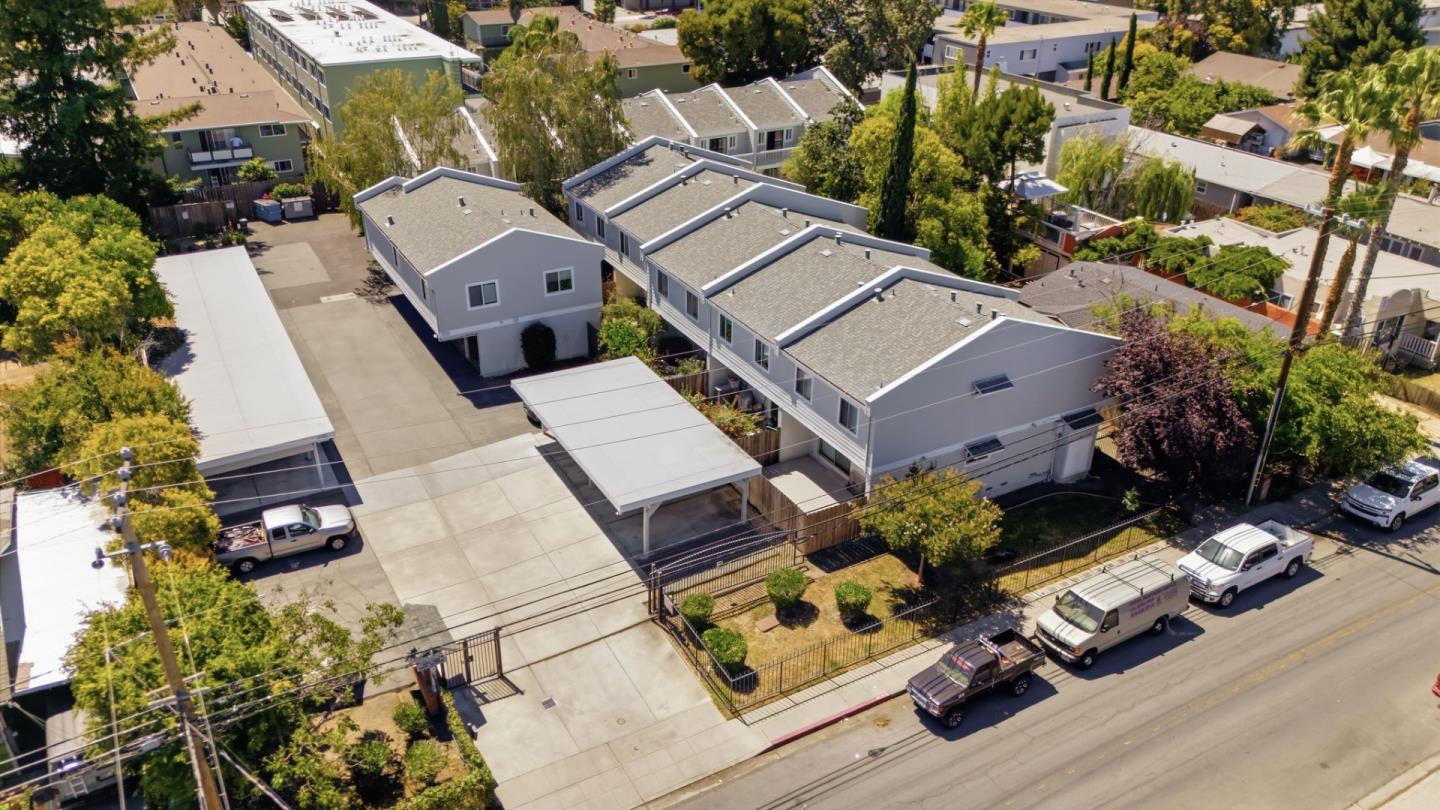 445 Oak AVE