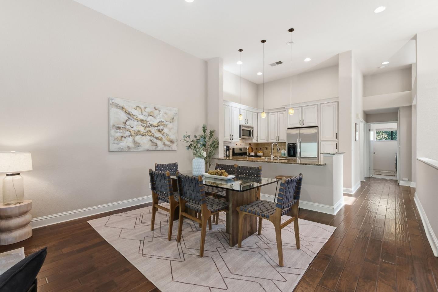 3030 Lakemont DR 3