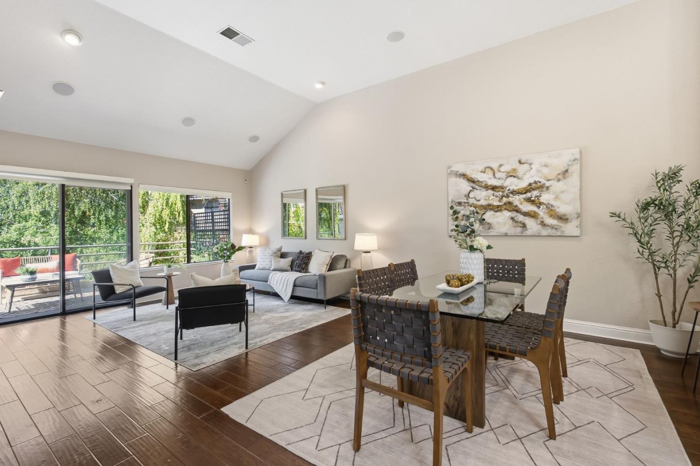3030 Lakemont DR 3