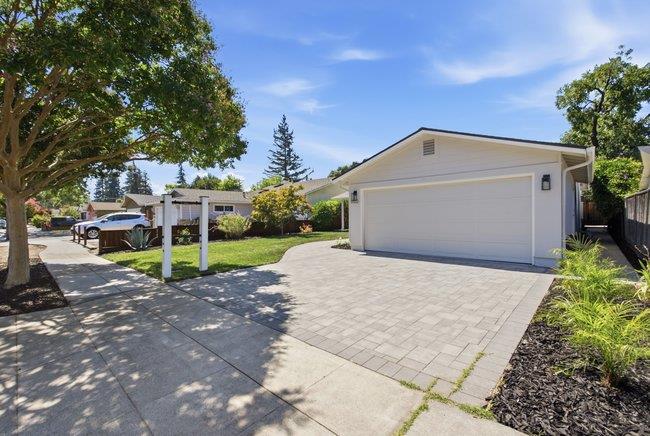 1622 Pecan CT