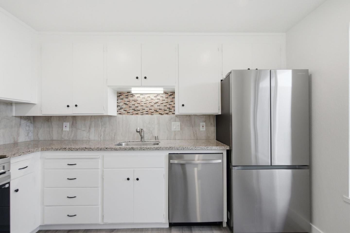 1458 Hudson ST 302