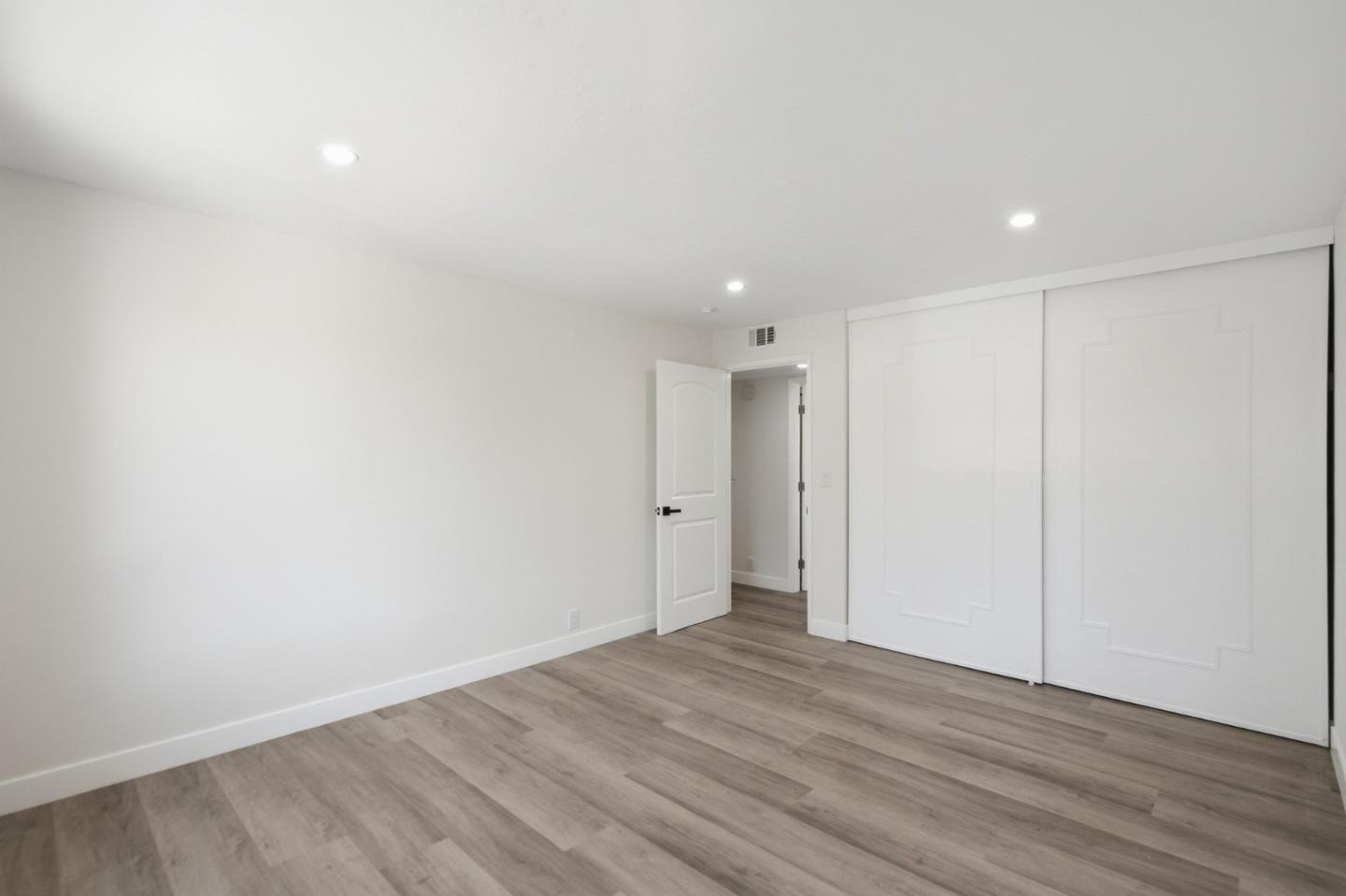 1458 Hudson ST 302