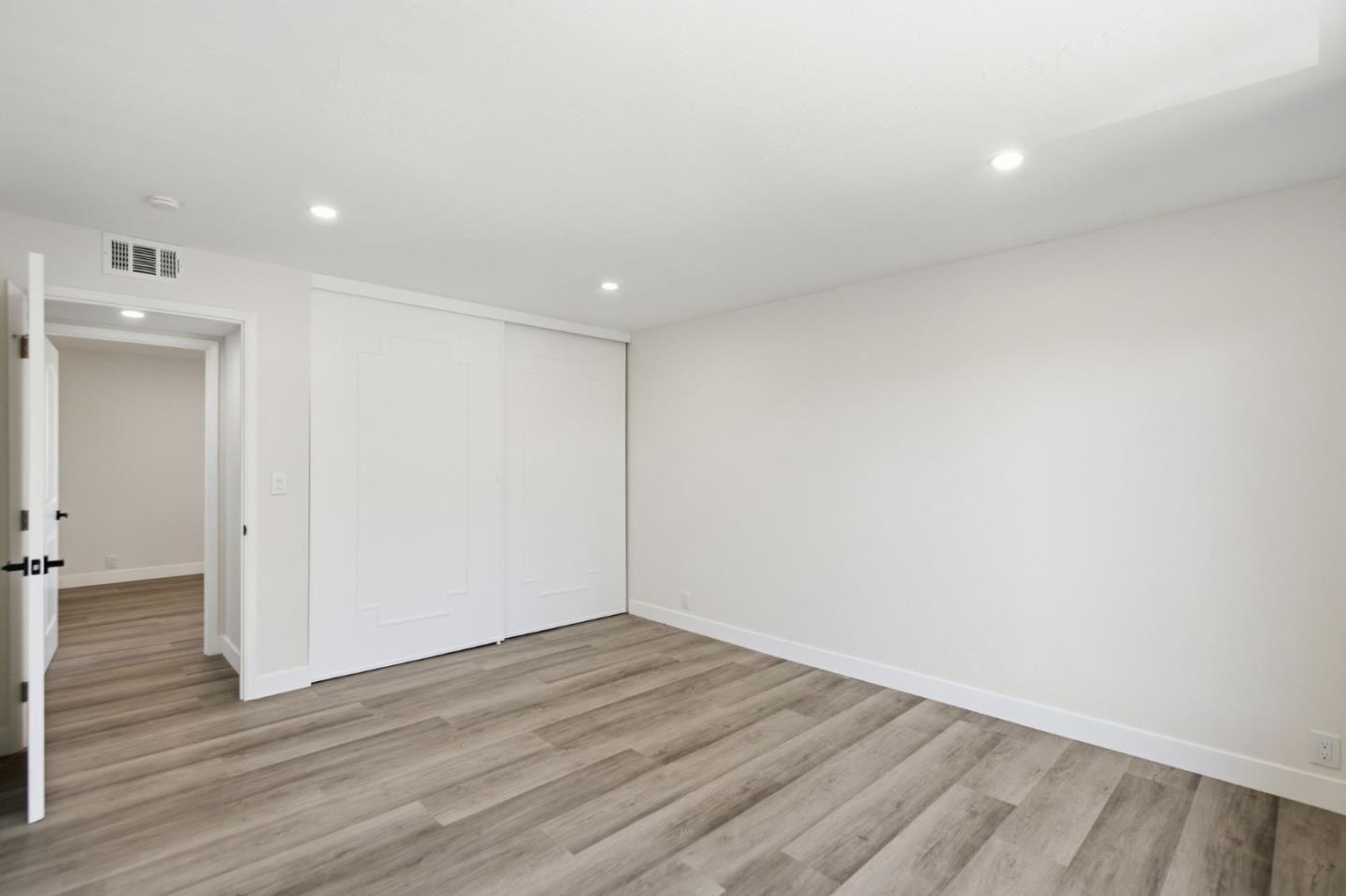 1458 Hudson ST 302