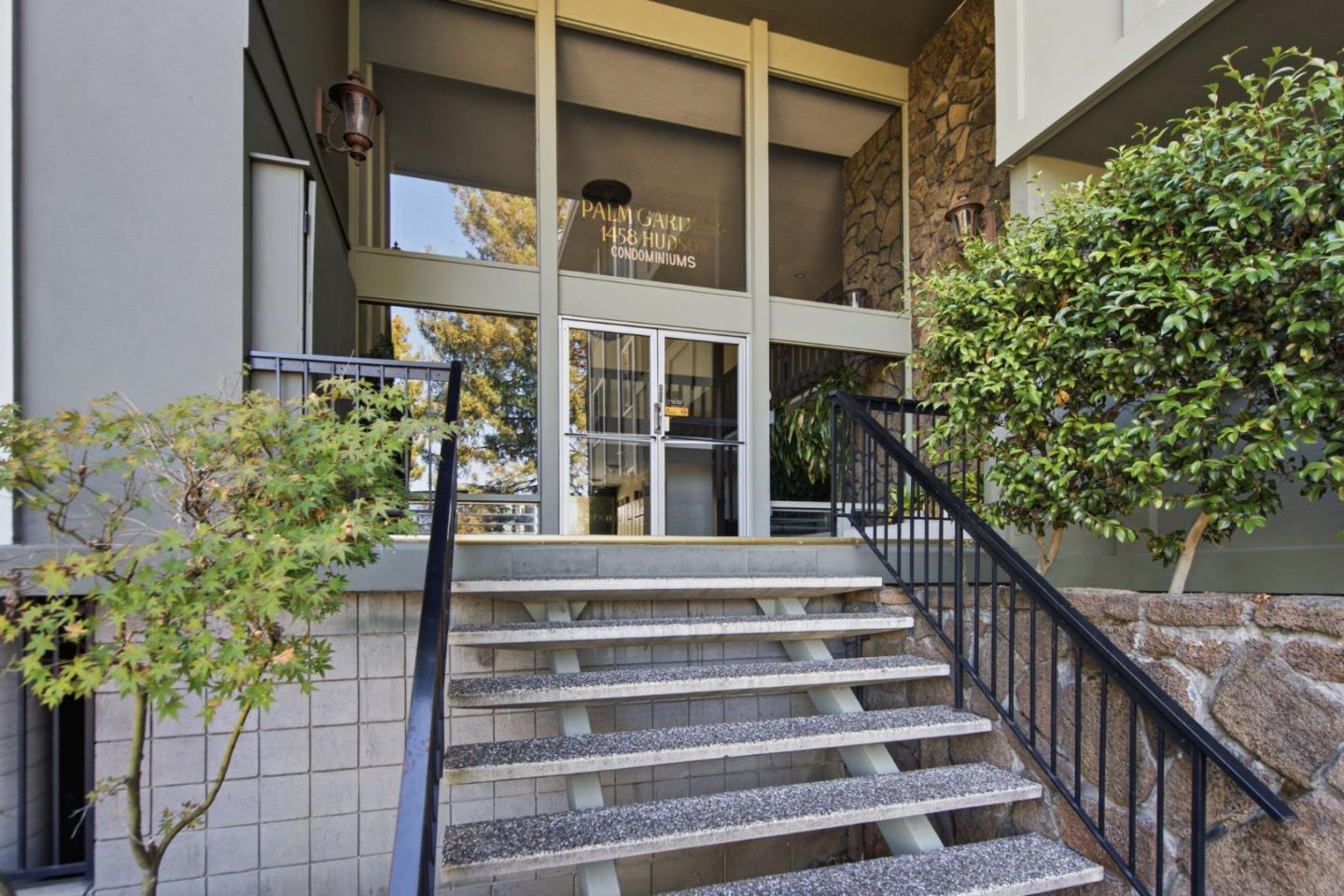 1458 Hudson ST 302