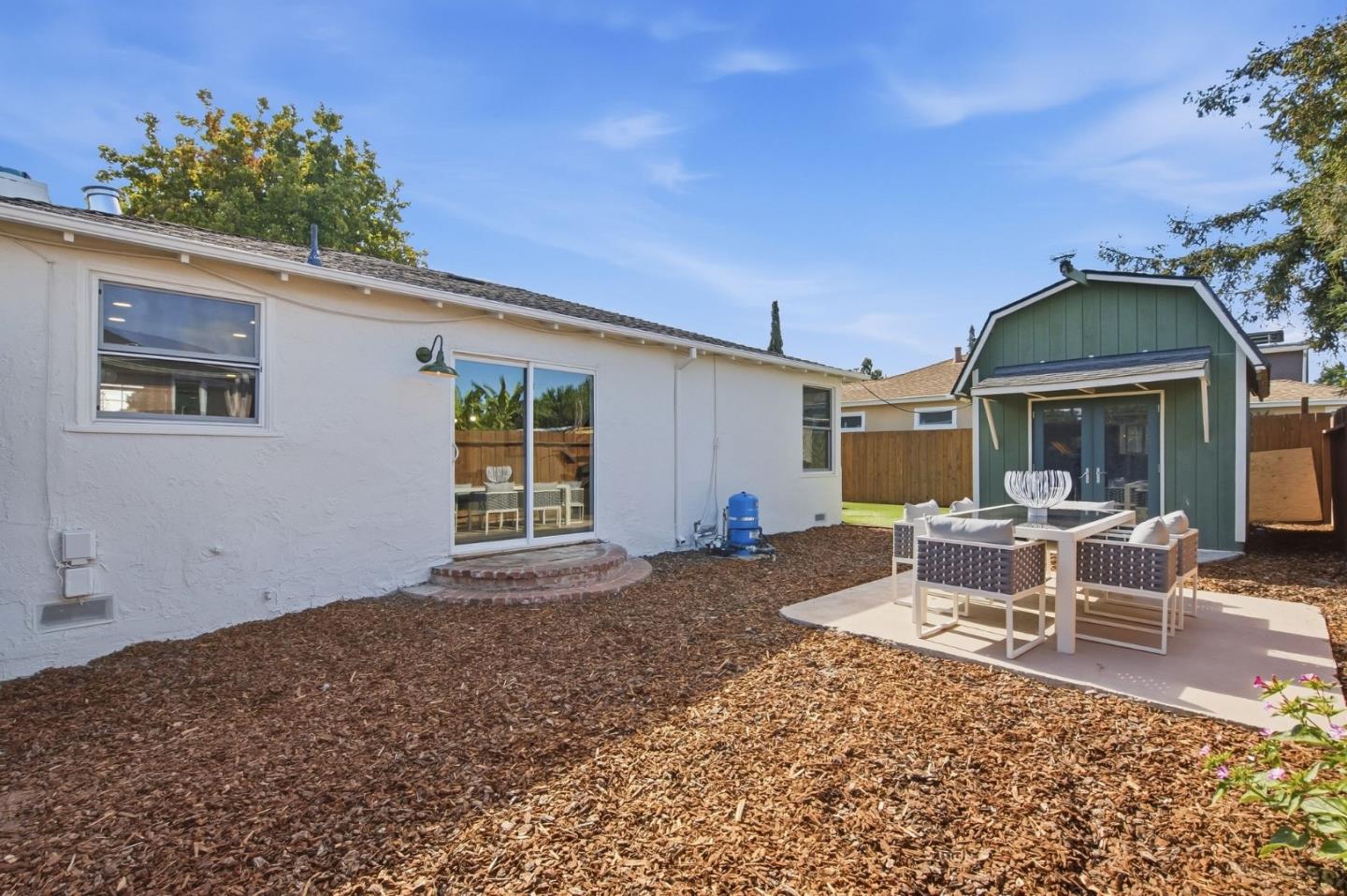 797 6th AVE