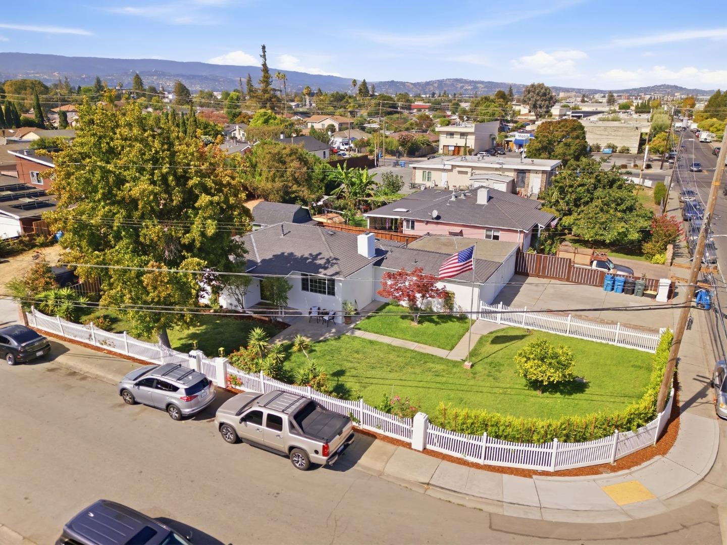 797 6th AVE
