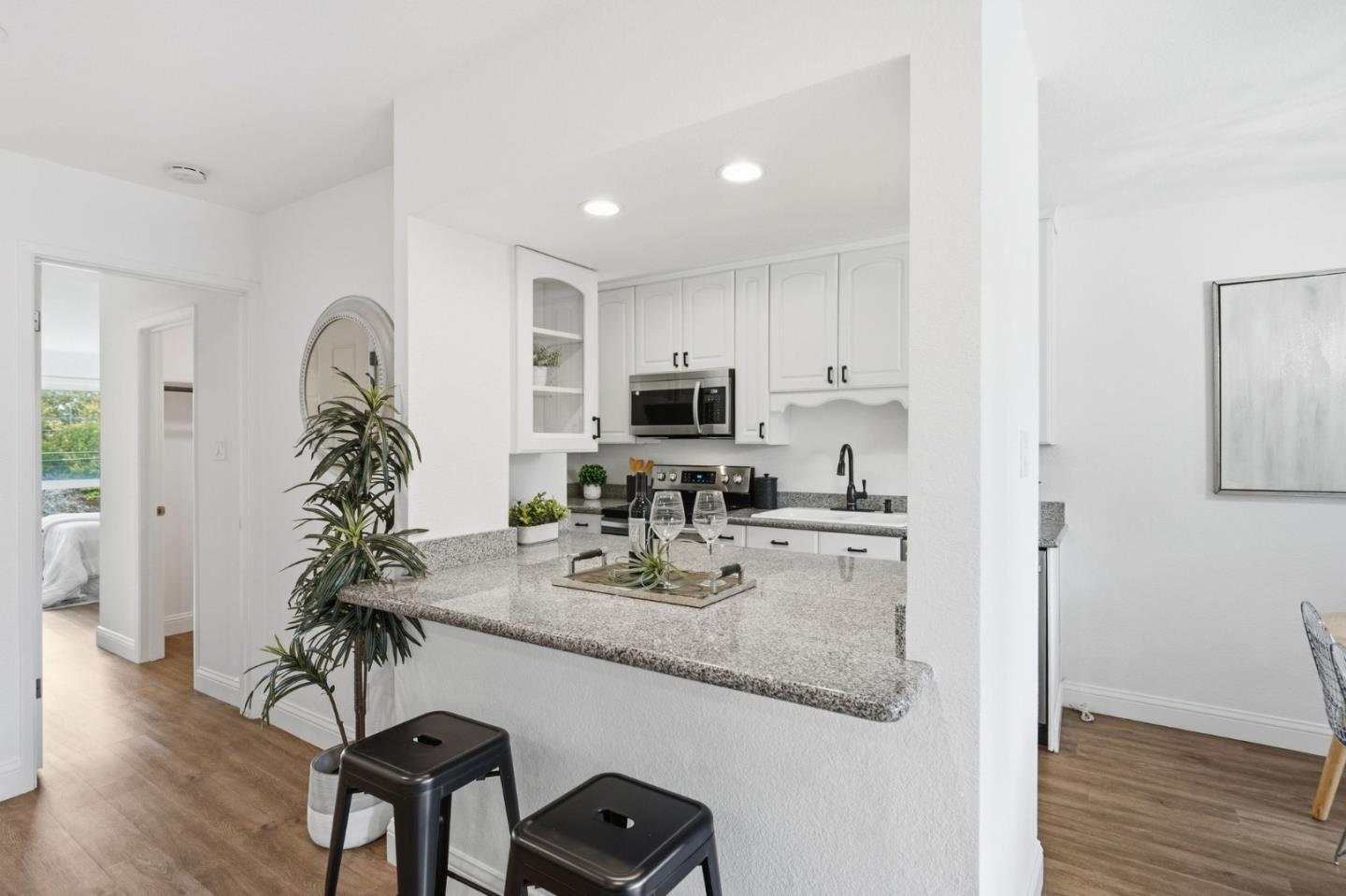 George AVE Unit: 1