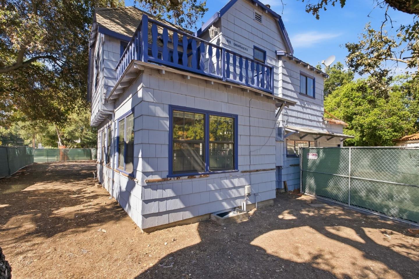 655 Embarcadero RD