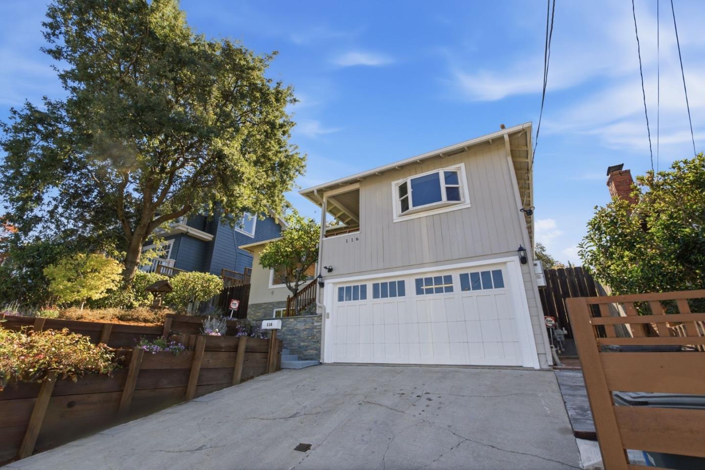 116 Stanley ST