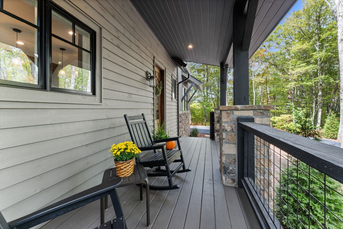 112 Gather Point Road