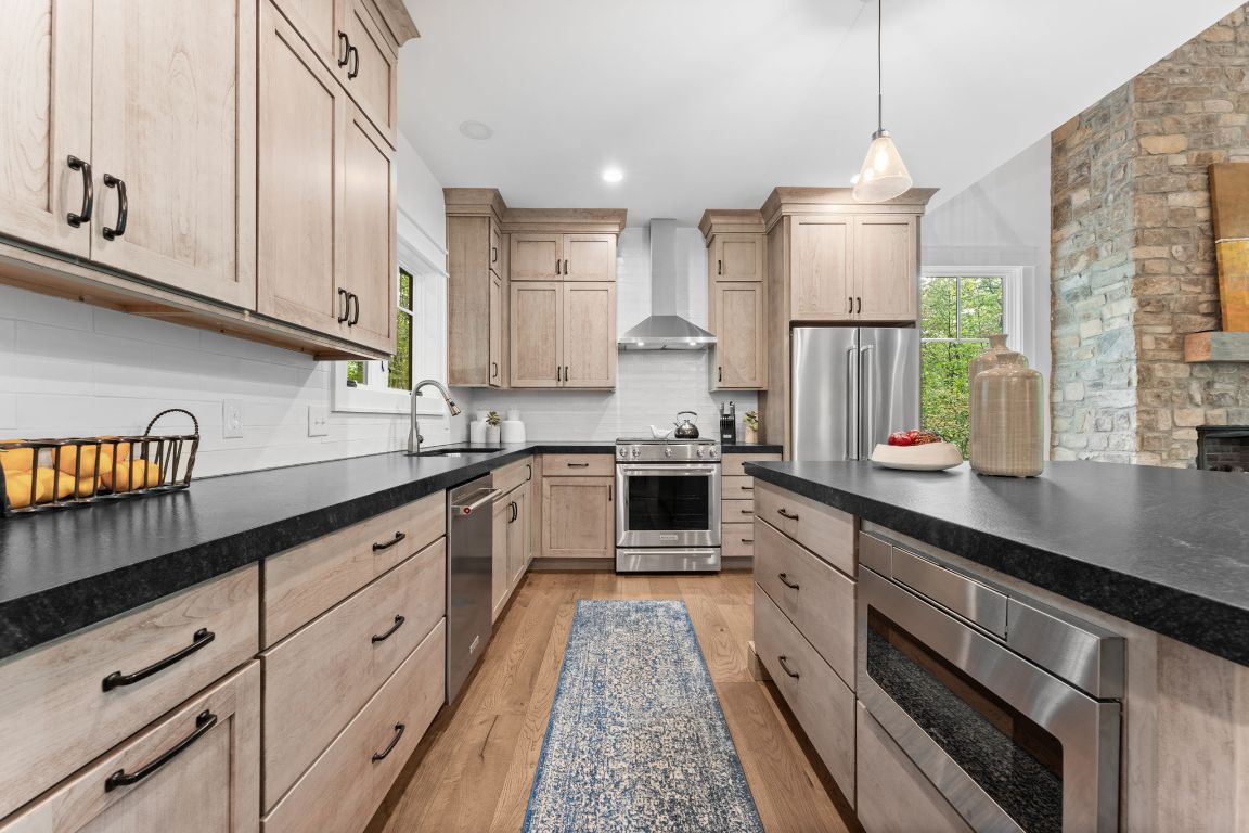 112 Gather Point Road