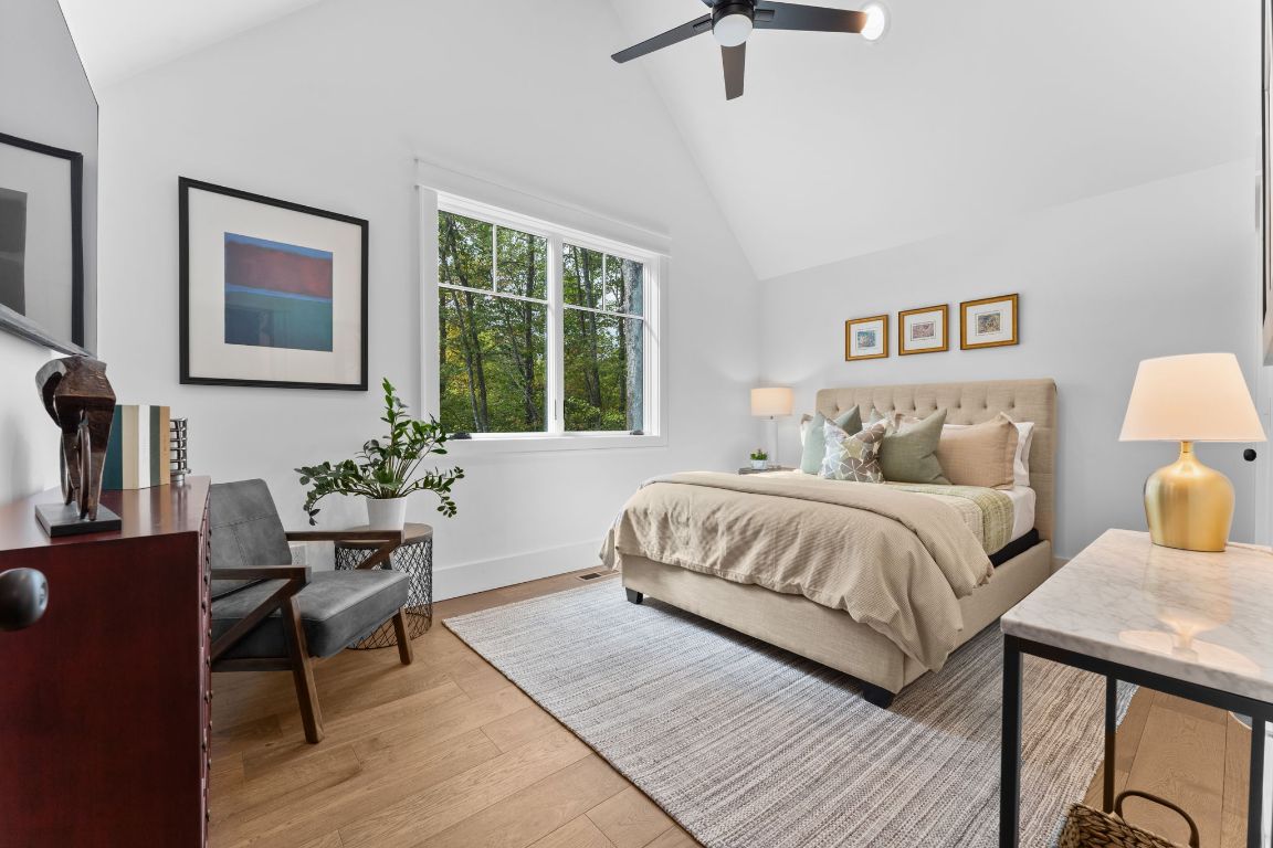 112 Gather Point Road