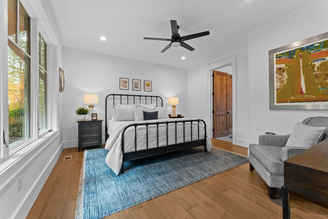 112 Gather Point Road