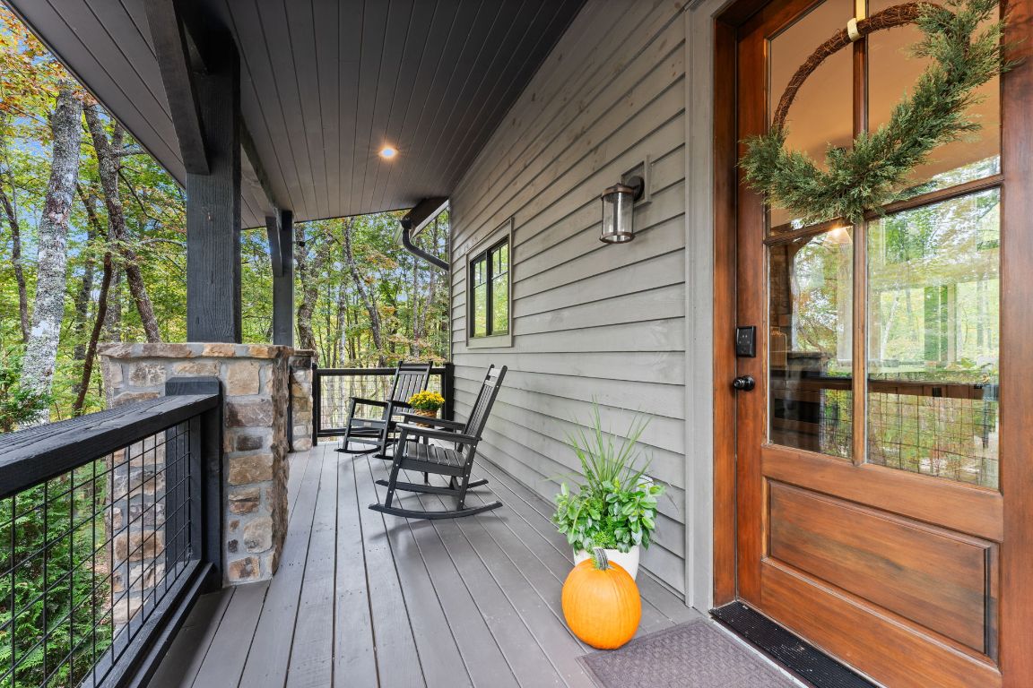 112 Gather Point Road