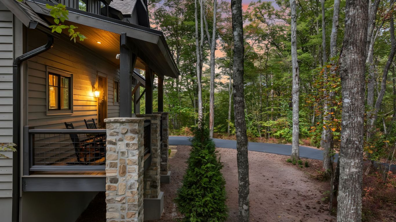 112 Gather Point Road