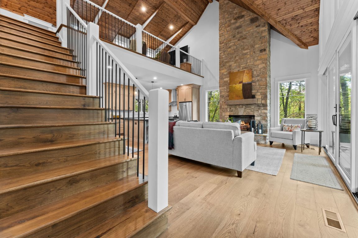 112 Gather Point Road