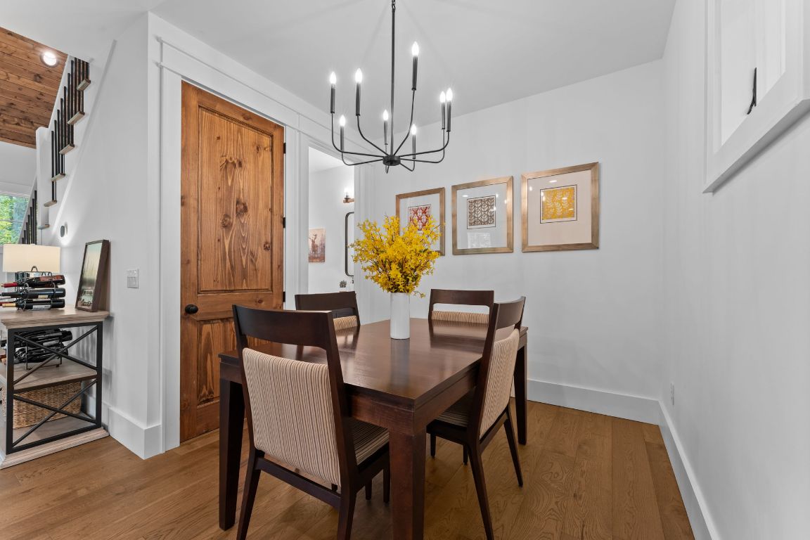 112 Gather Point Road