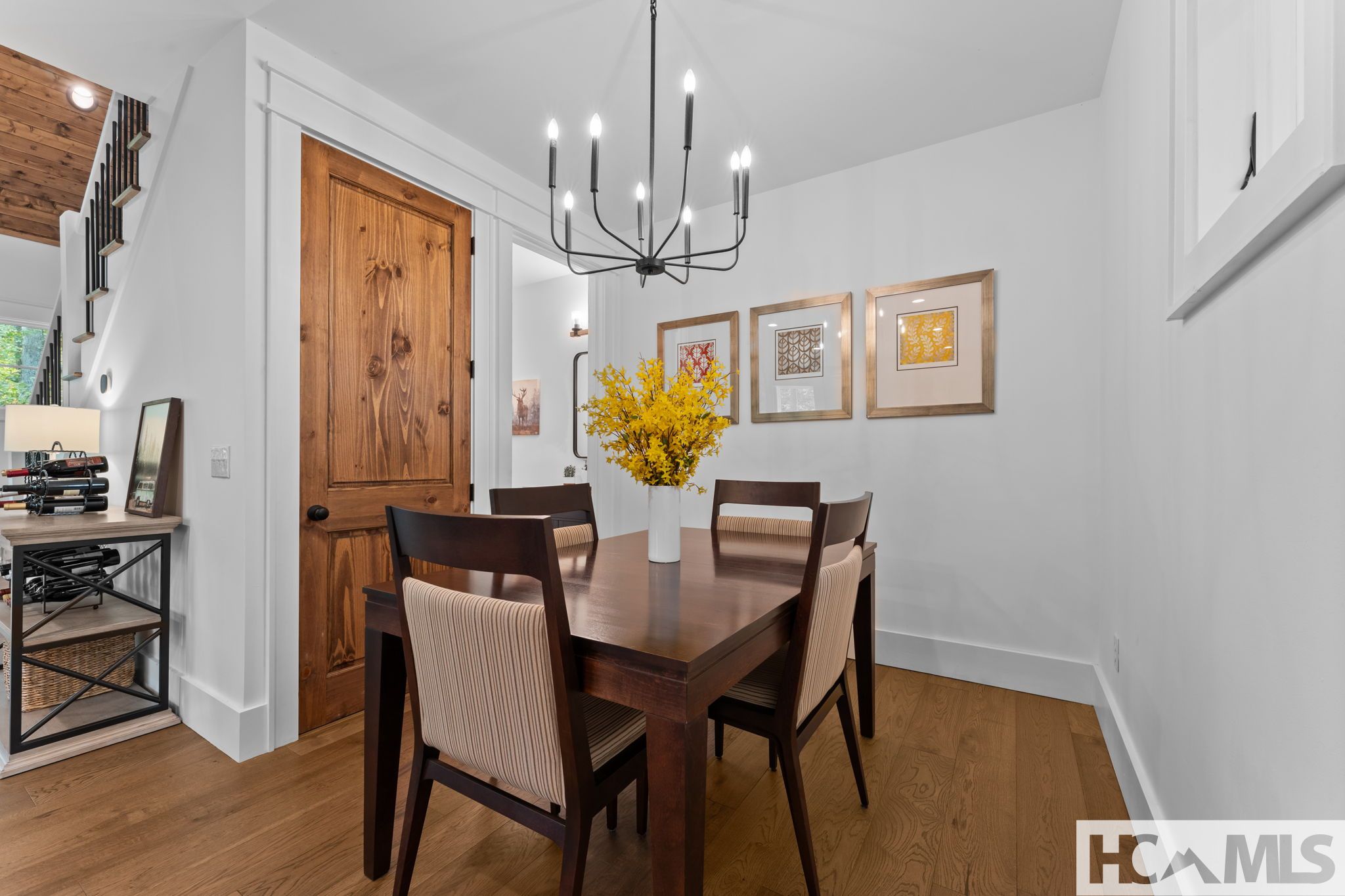 112 Gather Point Road