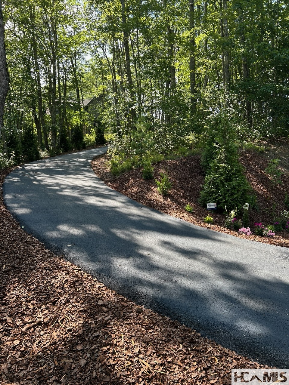 112 Gather Point Road