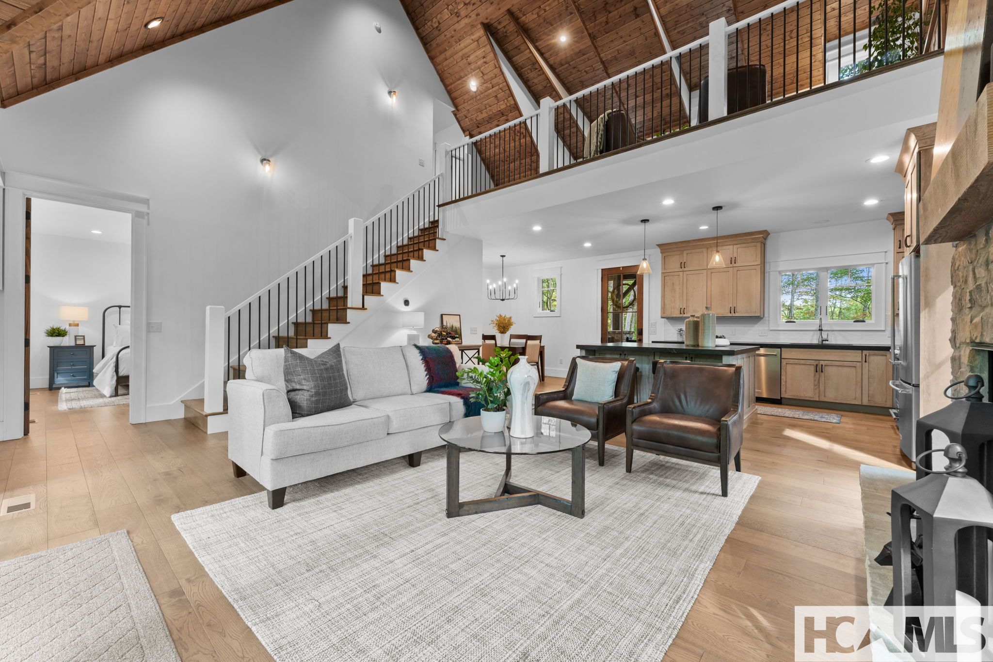 112 Gather Point Road