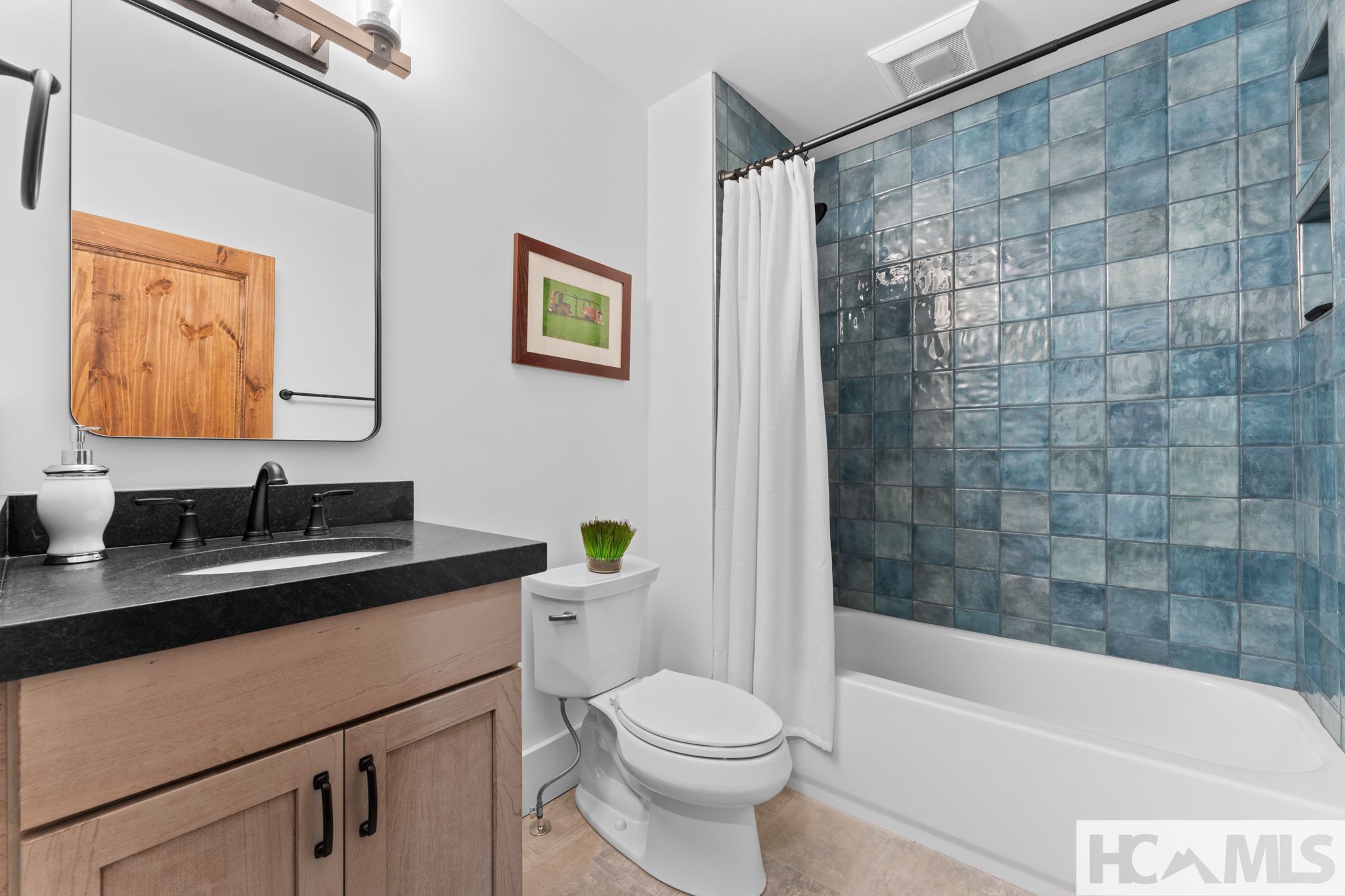 112 Gather Point Road