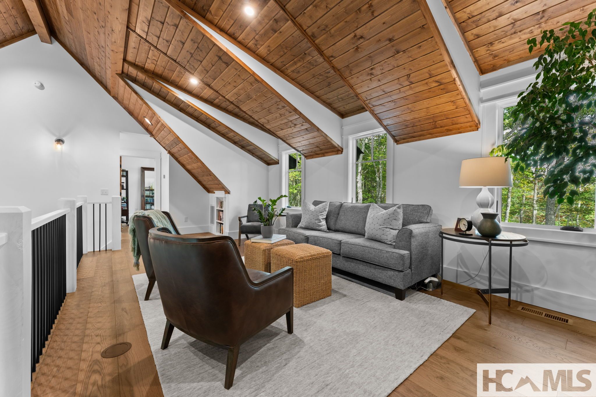 112 Gather Point Road