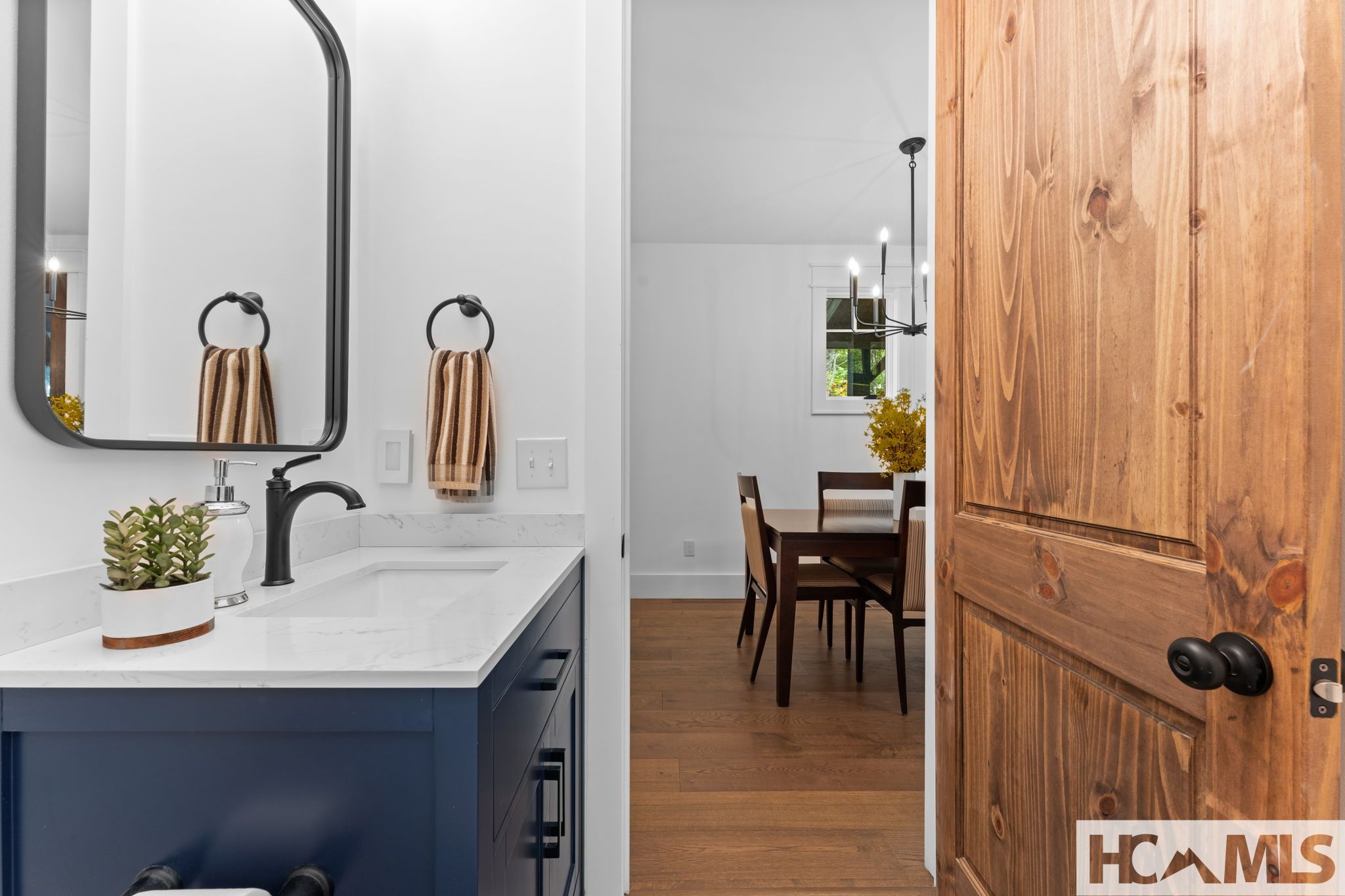 112 Gather Point Road